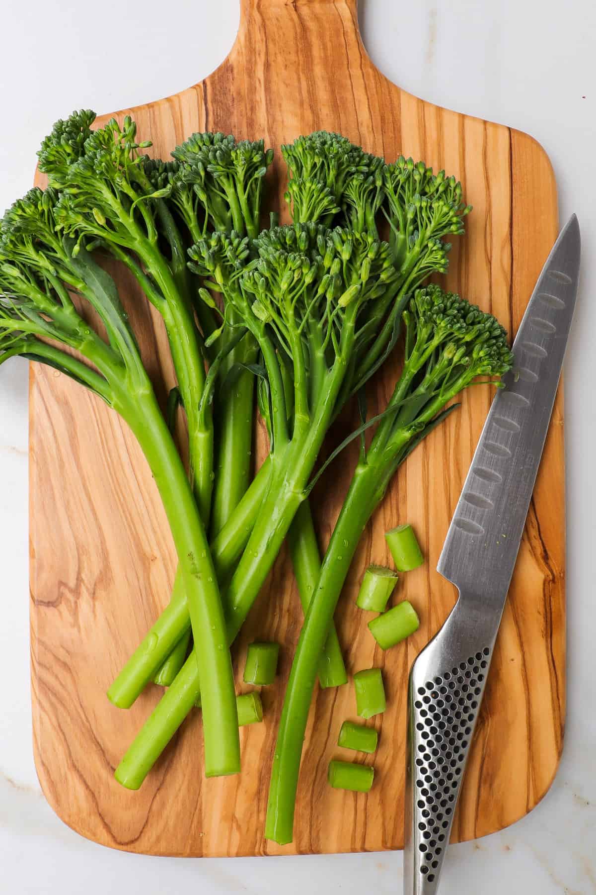 Broccolini stems trimmed.