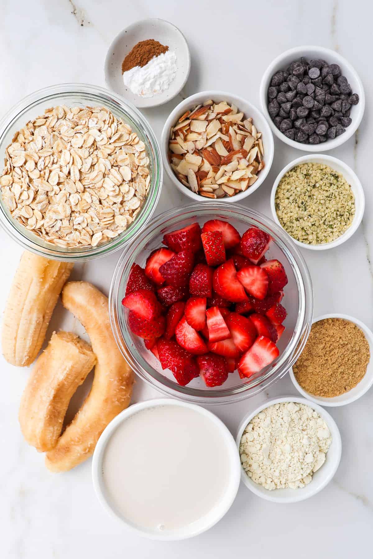Ingredients needed to make protein baked oats.