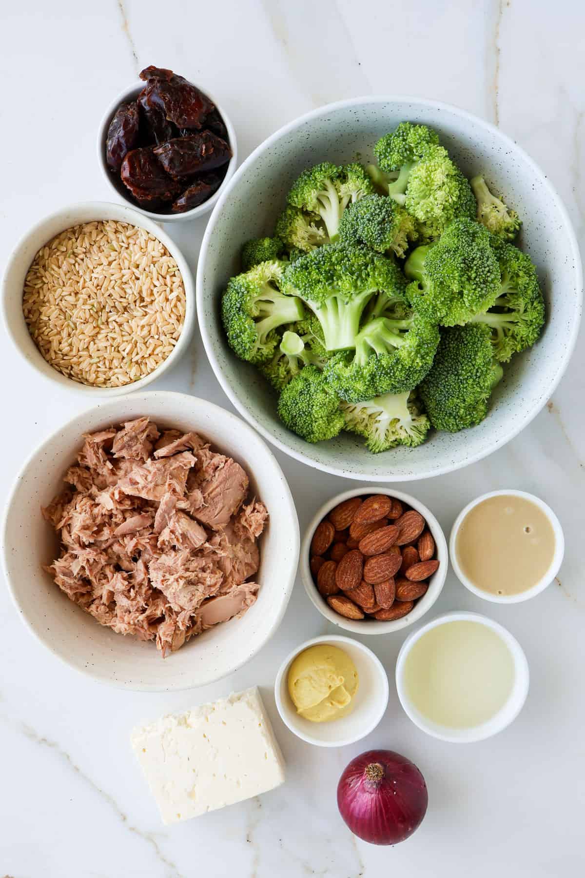 Ingredients shown to make the salad.